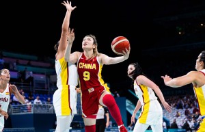 首战即加时！中国女篮1分惜败西班牙，次战对阵塞尔维亚